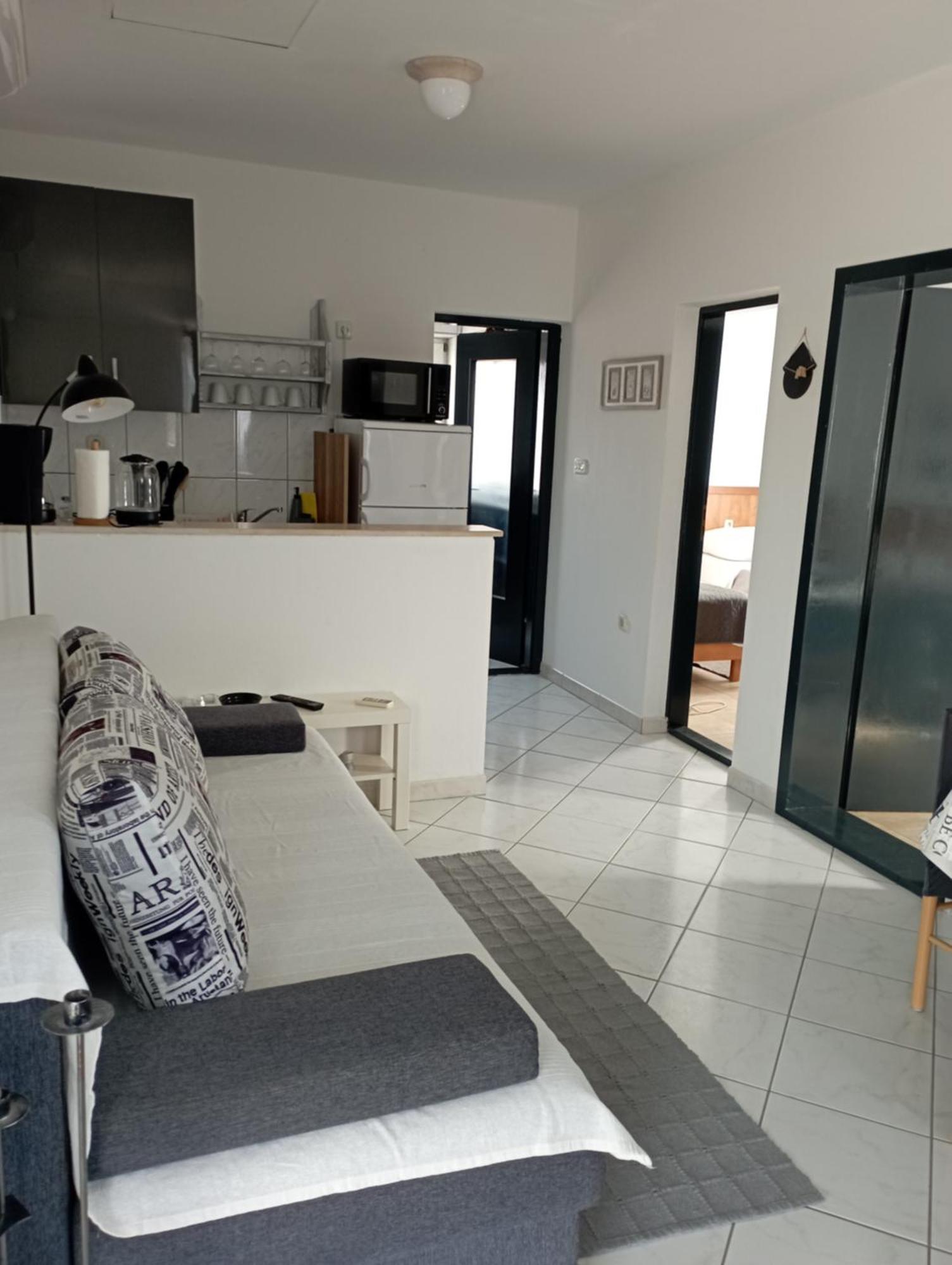 Apartments Frigan Maslenica Exterior photo